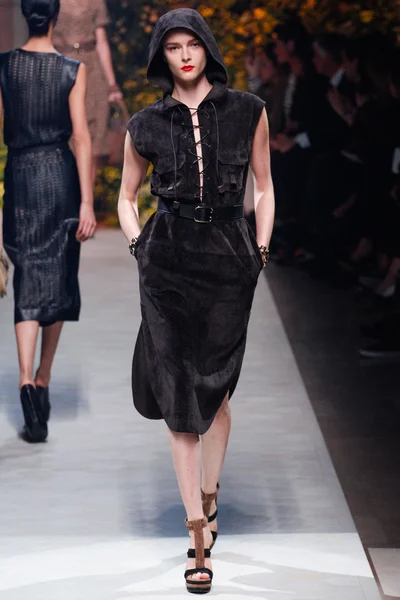 Look 22